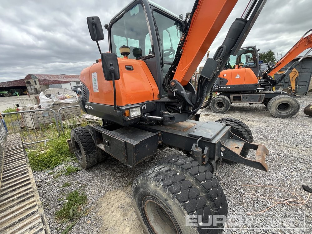2016 Doosan DX57W-5 - Escavadeira de rodas: foto 3 2016 Doosan DX57W-5 - Escavadeira de rodas: foto 3