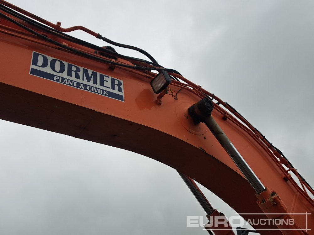 Escavadora de rastos 2016 Hitachi ZX225USLC-5B: foto 14