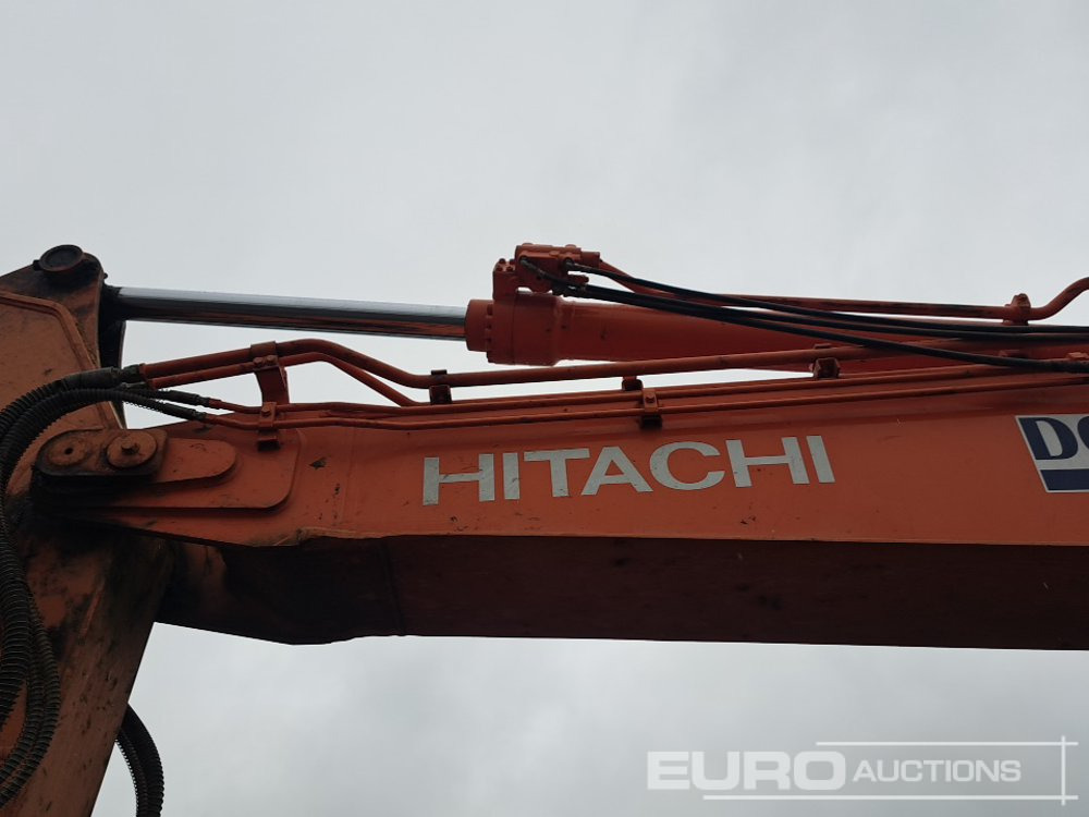 Escavadora de rastos 2016 Hitachi ZX225USLC-5B: foto 13