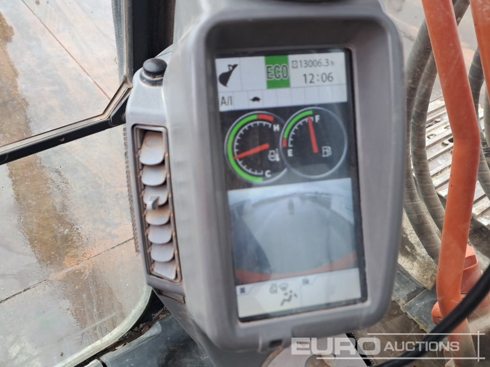 Escavadora de rastos 2016 Hitachi ZX225USLC-5B: foto 36