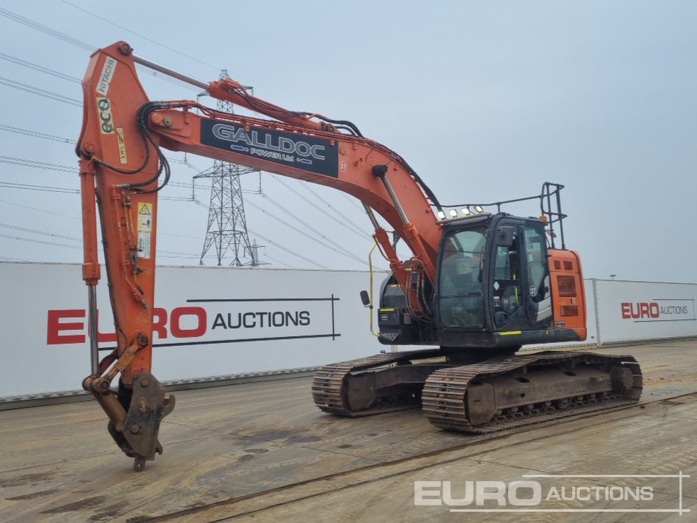 2016 Hitachi ZX225USLC-5B - Escavadora de rastos: foto 1 2016 Hitachi ZX225USLC-5B - Escavadora de rastos: foto 1