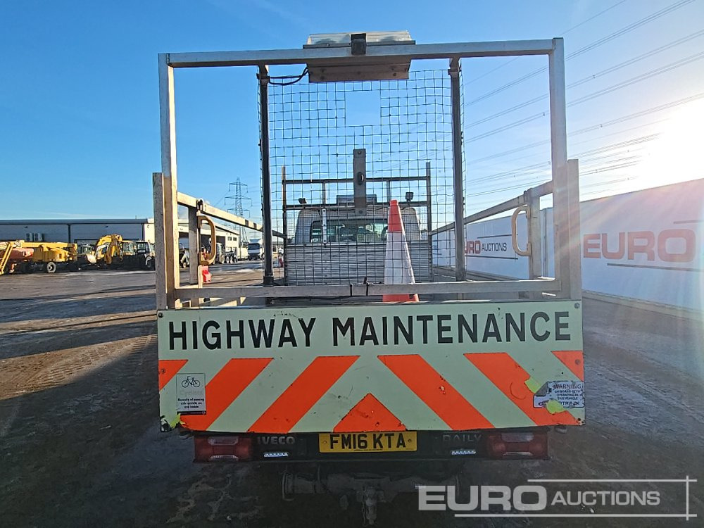 2016 Iveco Daily 35C13 - Carrinha de caixa aberta: foto 4 2016 Iveco Daily 35C13 - Carrinha de caixa aberta: foto 4