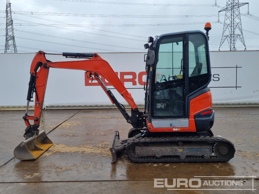 2016 Kubota U27-4 - Mini escavadeira: foto 2 2016 Kubota U27-4 - Mini escavadeira: foto 2