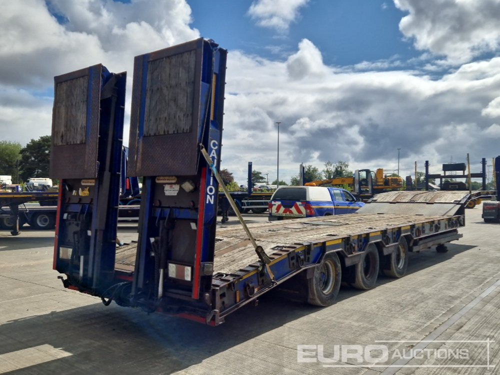 2016 Montracon Tri Axle Step Frame Low Loader Trailer, Winch, Neck Ramps, Out Riggers, Hydraulic Flip Toe Ramps - Semi-reboque baixa: foto 5 2016 Montracon Tri Axle Step Frame Low Loader Trailer, Winch, Neck Ramps, Out Riggers, Hydraulic Flip Toe Ramps - Semi-reboque baixa: foto 5