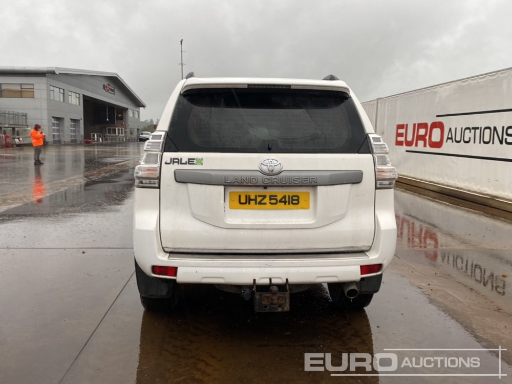 2016 Toyota Land Cruiser - SUV: foto 4 2016 Toyota Land Cruiser - SUV: foto 4