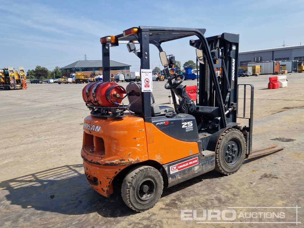 2017 Doosan G25E-5 - Empilhadeira: foto 5 2017 Doosan G25E-5 - Empilhadeira: foto 5
