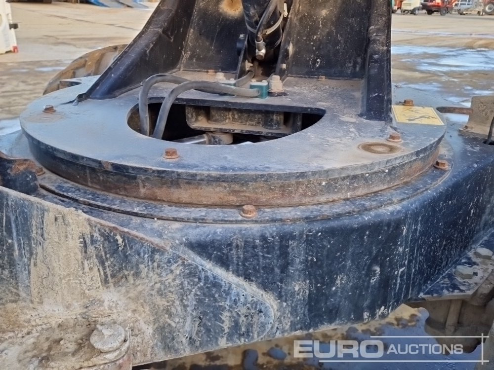 Tombador 2017 JCB 3TST: foto 28