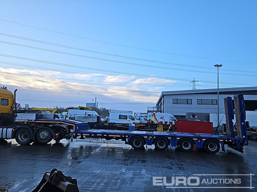 2017 Kassbohrer 4 Axle Extendable Stepframe Low Loader Trailer, 1 Rear Stear Axle, Out Riggers, Hydraulic Fliptoe Ramps - Semi-reboque baixa: foto 2 2017 Kassbohrer 4 Axle Extendable Stepframe Low Loader Trailer, 1 Rear Stear Axle, Out Riggers, Hydraulic Fliptoe Ramps - Semi-reboque baixa: foto 2