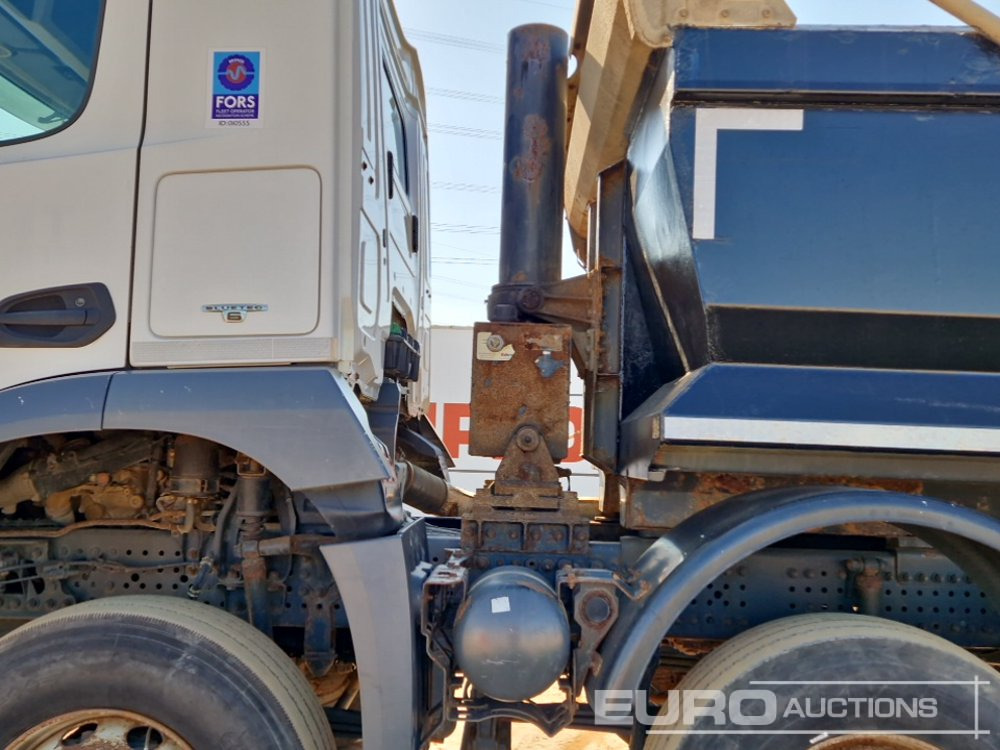 Camião basculante 2017 Mercedes Arocs 3240: foto 21