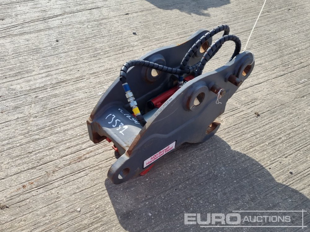 2017 Strickland Hydraulic Double Lock QH 45mm Pin to suit 4-6 Ton Excavator - Acoplamento rápido: foto 1 2017 Strickland Hydraulic Double Lock QH 45mm Pin to suit 4-6 Ton Excavator - Acoplamento rápido: foto 1