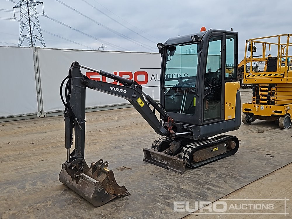 2017 Volvo EC15D - Mini escavadeira: foto 1 2017 Volvo EC15D - Mini escavadeira: foto 1