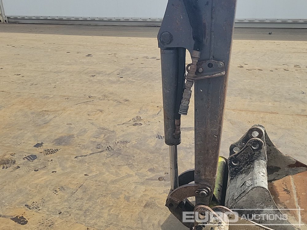 Mini escavadeira 2017 Volvo EC15D: foto 22