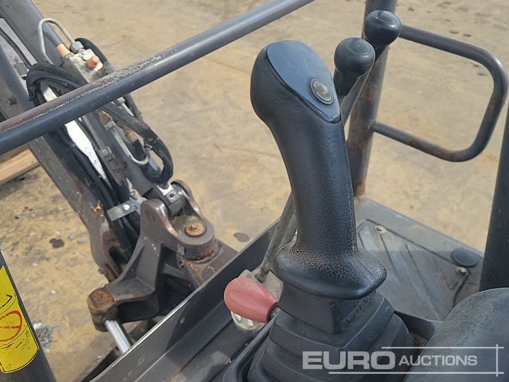 Mini escavadeira 2017 Volvo EC15D: foto 41