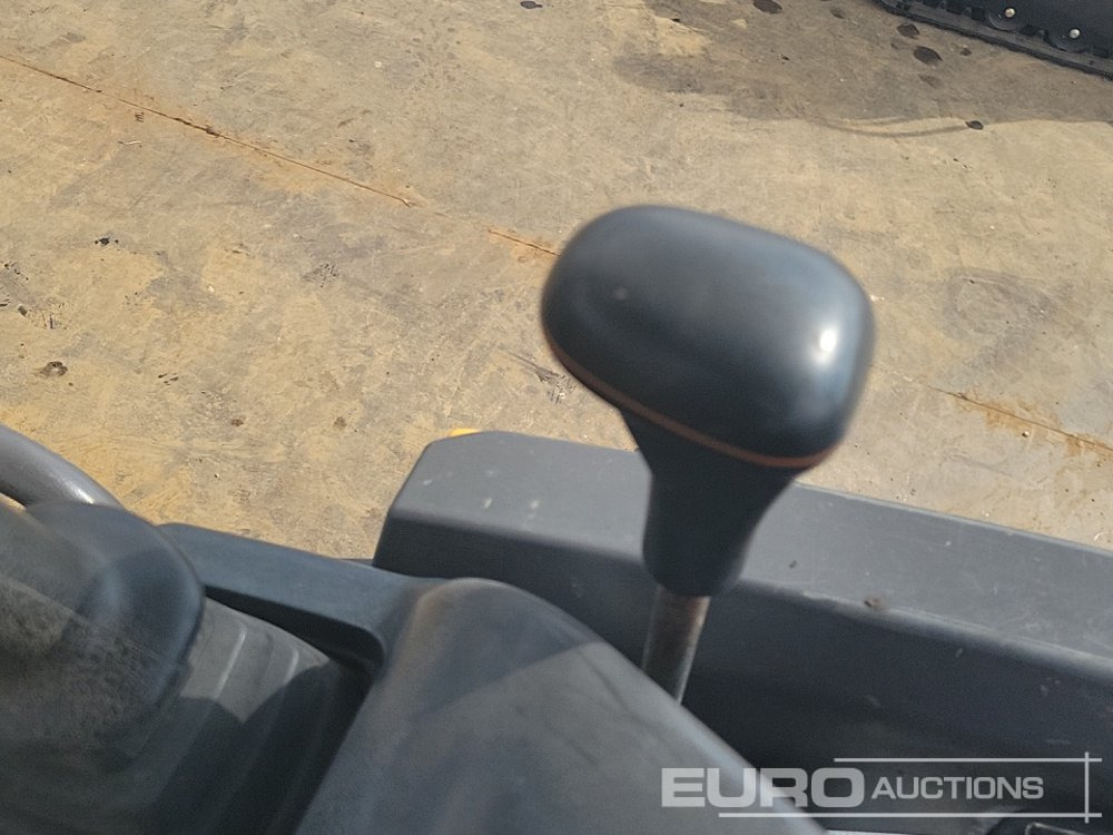 Mini escavadeira 2017 Volvo EC15D: foto 37