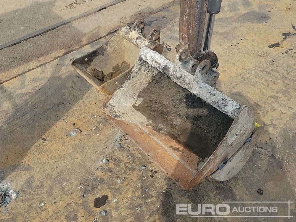 Mini escavadeira 2017 Volvo EC15D: foto 20