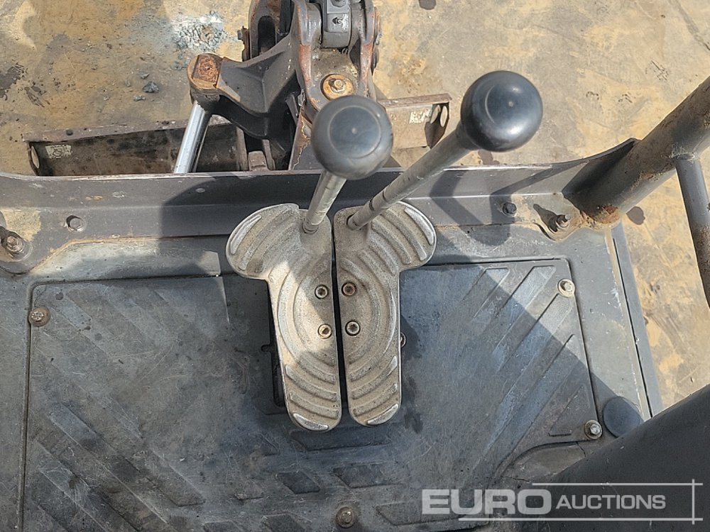 Mini escavadeira 2017 Volvo EC15D: foto 35