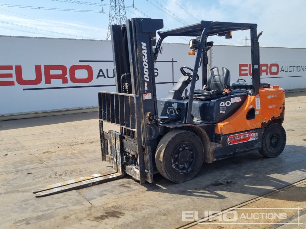 2018 Doosan D40SC-7 - Empilhadeira: foto 1 2018 Doosan D40SC-7 - Empilhadeira: foto 1