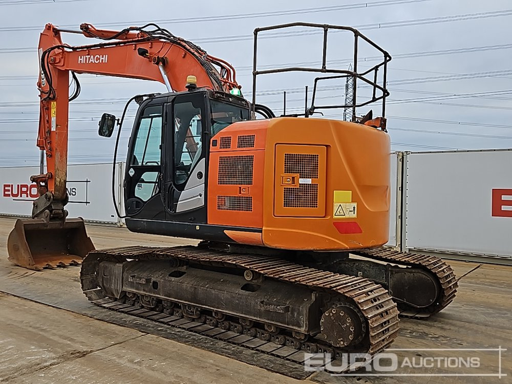 2018 Hitachi ZX225USLC-6 - Escavadora de rastos: foto 3 2018 Hitachi ZX225USLC-6 - Escavadora de rastos: foto 3