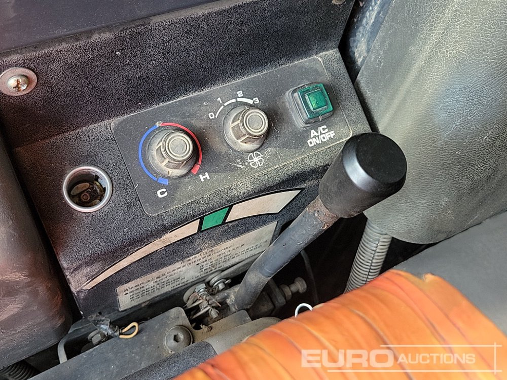 Mini escavadeira 2018 Komatsu PC56-7: foto 41