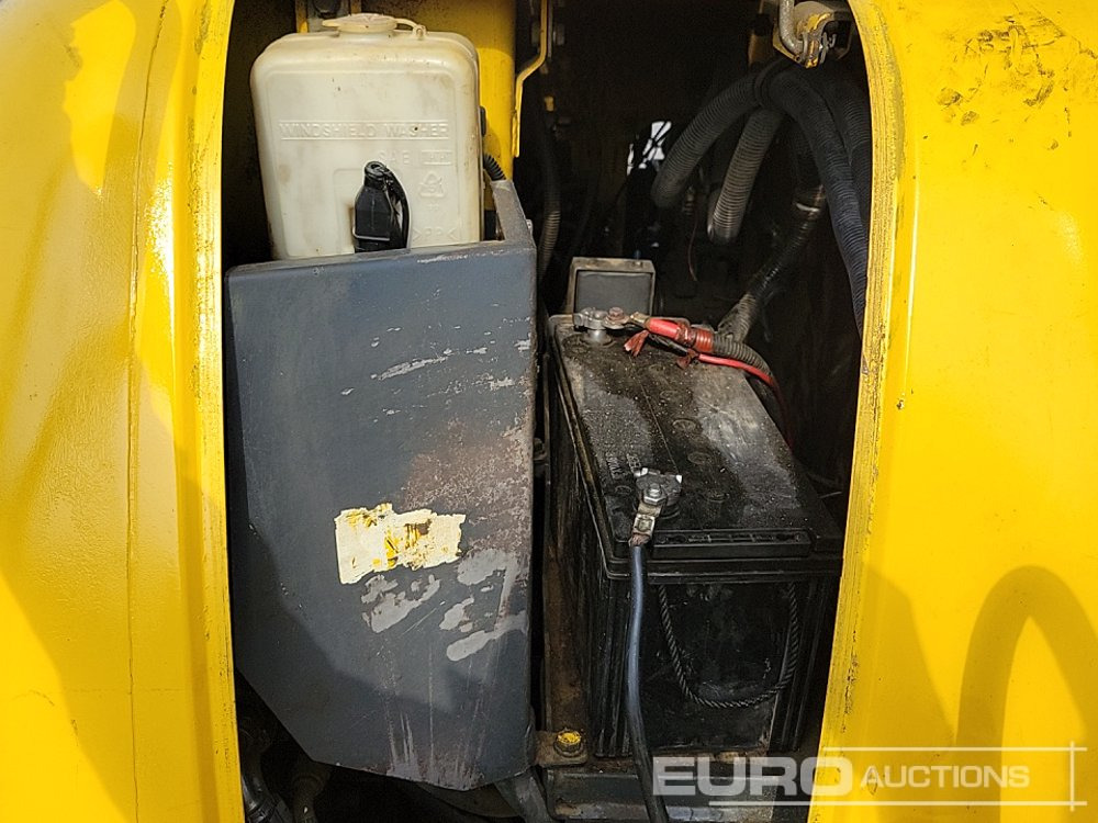 Mini escavadeira 2018 Komatsu PC56-7: foto 35