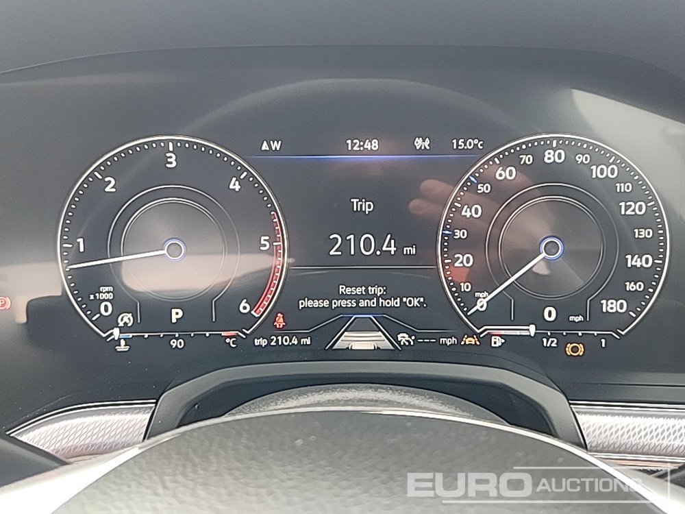 SUV 2018 Volkswagen Touareg: foto 38