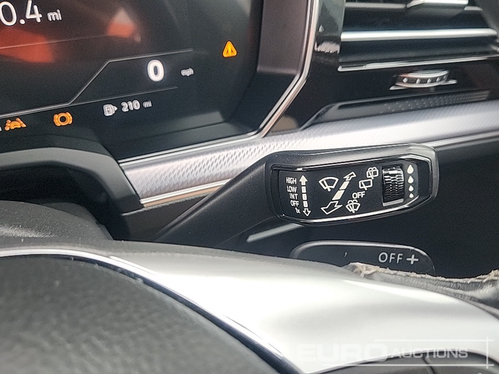 SUV 2018 Volkswagen Touareg: foto 37