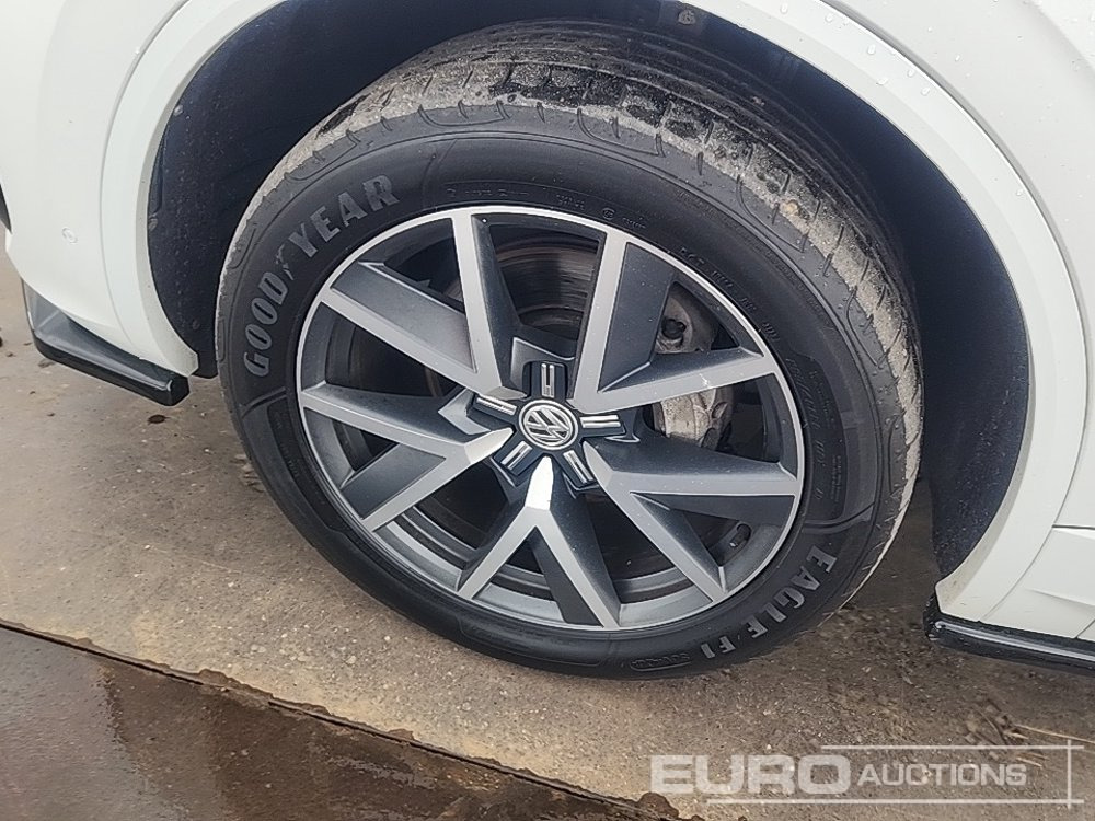 SUV 2018 Volkswagen Touareg: foto 9