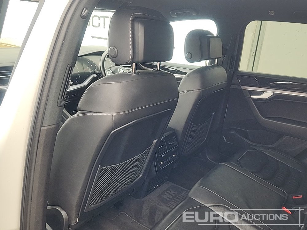 SUV 2018 Volkswagen Touareg: foto 20