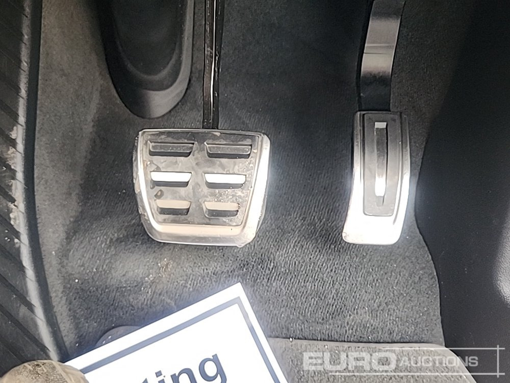 SUV 2018 Volkswagen Touareg: foto 28