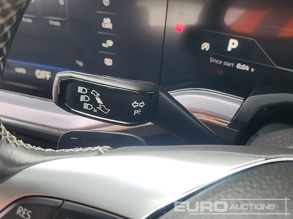 SUV 2018 Volkswagen Touareg: foto 36