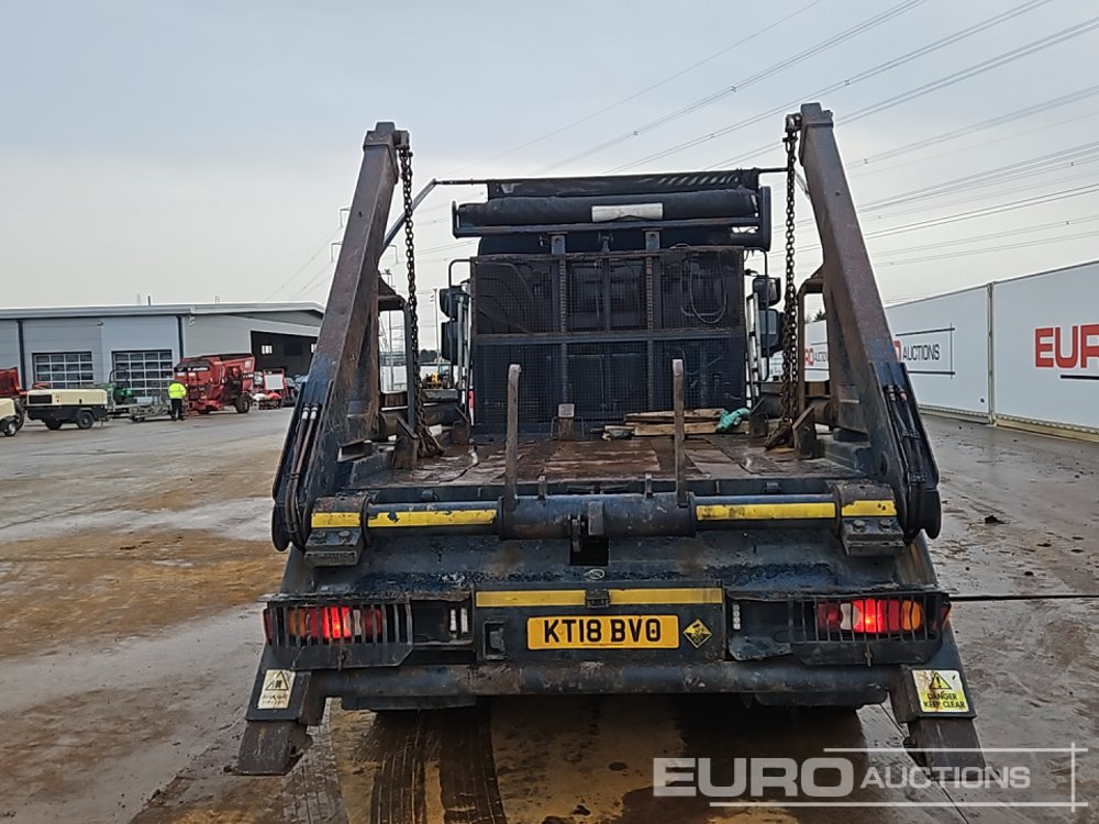 2018 Volvo FL210 - Camião multibenne: foto 4 2018 Volvo FL210 - Camião multibenne: foto 4