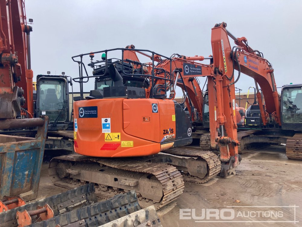 2019 Hitachi ZX135US-6 - Escavadora de rastos: foto 2 2019 Hitachi ZX135US-6 - Escavadora de rastos: foto 2