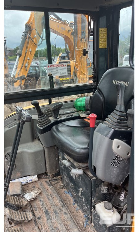 2019 Hyundai R25Z-9AK - Mini escavadeira: foto 3 2019 Hyundai R25Z-9AK - Mini escavadeira: foto 3