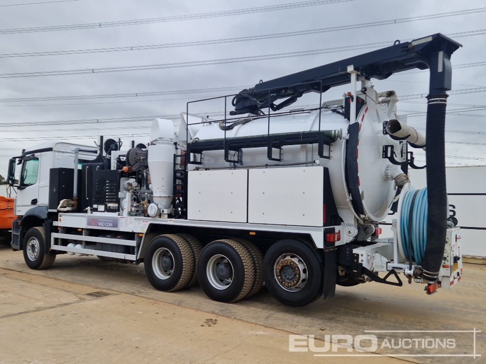 2019 Mercedes Arocs 3243 - Caminhão tanque: foto 3 2019 Mercedes Arocs 3243 - Caminhão tanque: foto 3