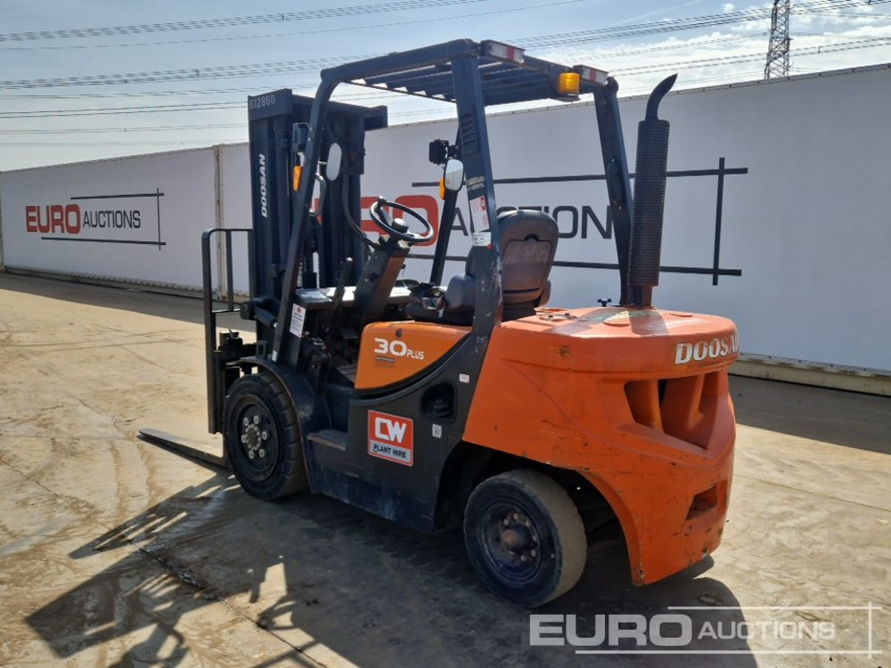 2020 Doosan D30GP - Empilhadeira: foto 3 2020 Doosan D30GP - Empilhadeira: foto 3