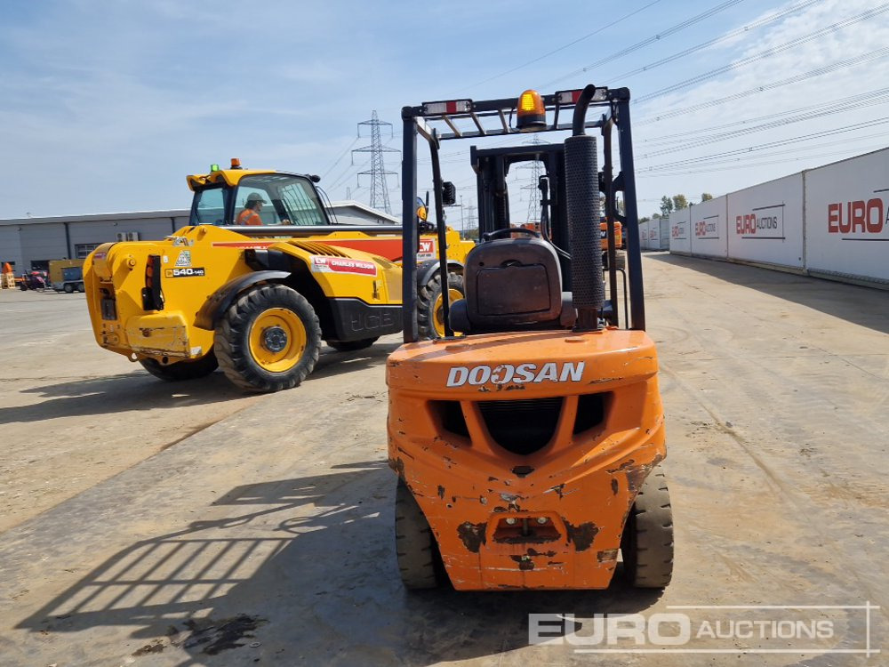 2020 Doosan D30GP - Empilhadeira: foto 4 2020 Doosan D30GP - Empilhadeira: foto 4