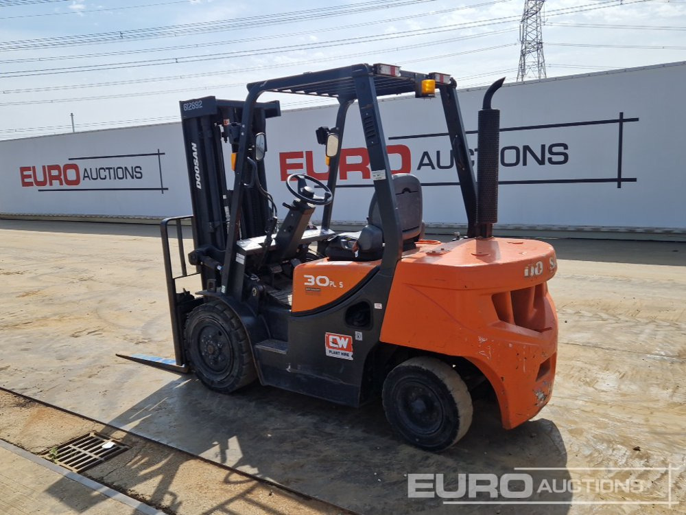 2020 Doosan D30GP - Empilhadeira: foto 3 2020 Doosan D30GP - Empilhadeira: foto 3
