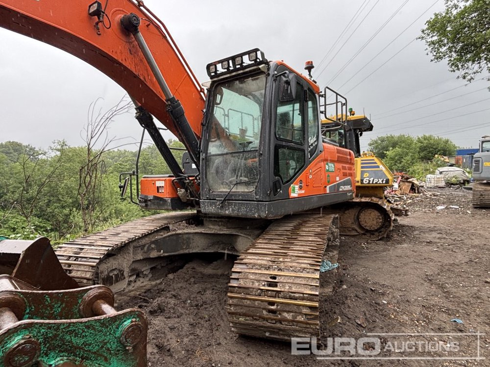 2020 Doosan DX225LC-5 - Escavadora de rastos: foto 3 2020 Doosan DX225LC-5 - Escavadora de rastos: foto 3