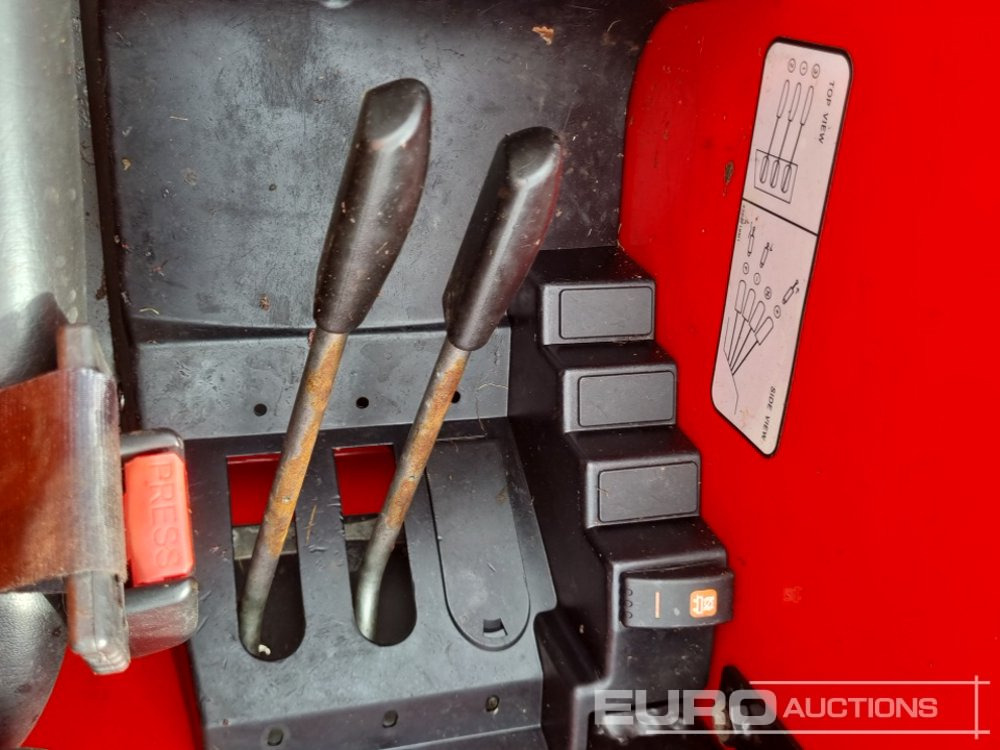 Trator 2020 Massey Ferguson MF4708: foto 37