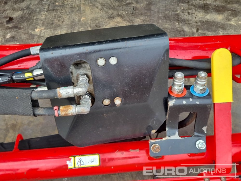 Trator 2020 Massey Ferguson MF4708: foto 23