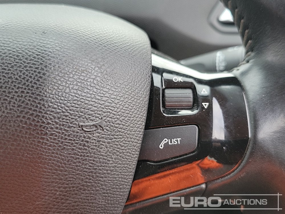 Automóvel 2020 Peugeot 308: foto 39