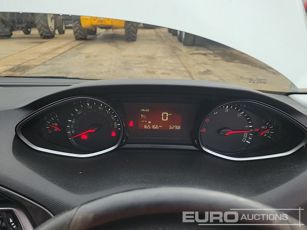 Automóvel 2020 Peugeot 308: foto 36