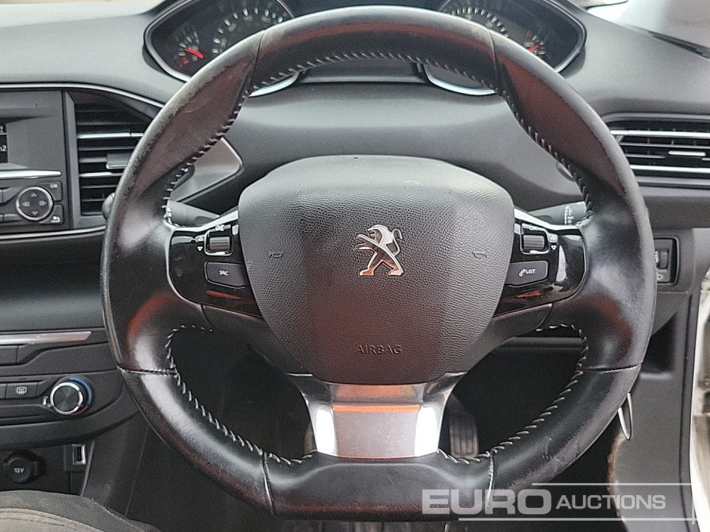 Automóvel 2020 Peugeot 308: foto 38
