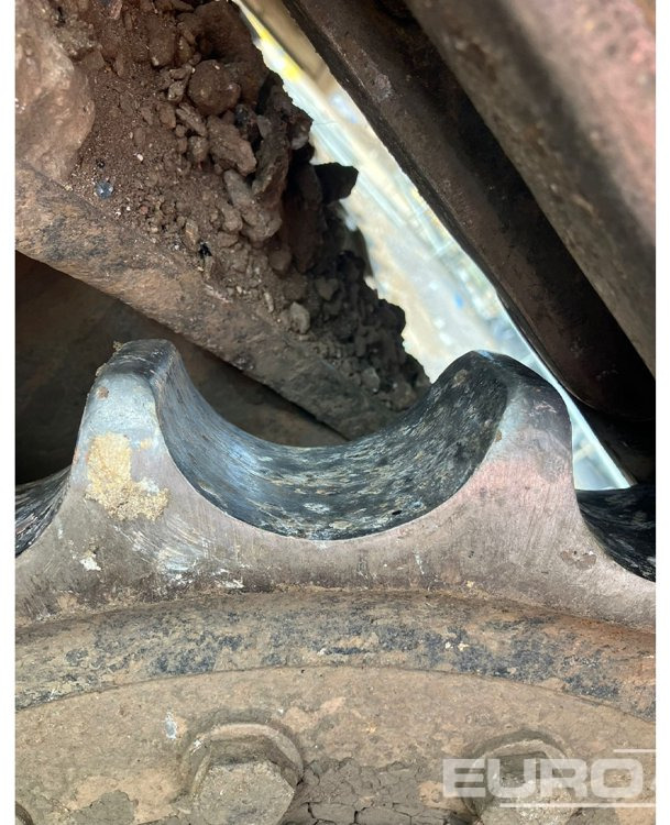 Escavadora de rastos 2021 Case CX130D: foto 8