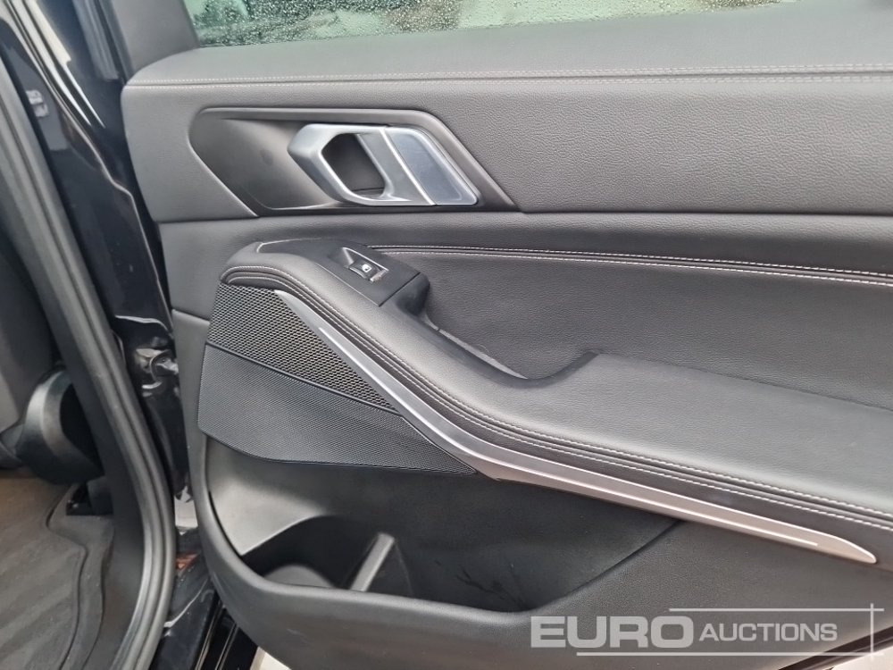 SUV 2022 BMW X5 45E M-Sport: foto 24