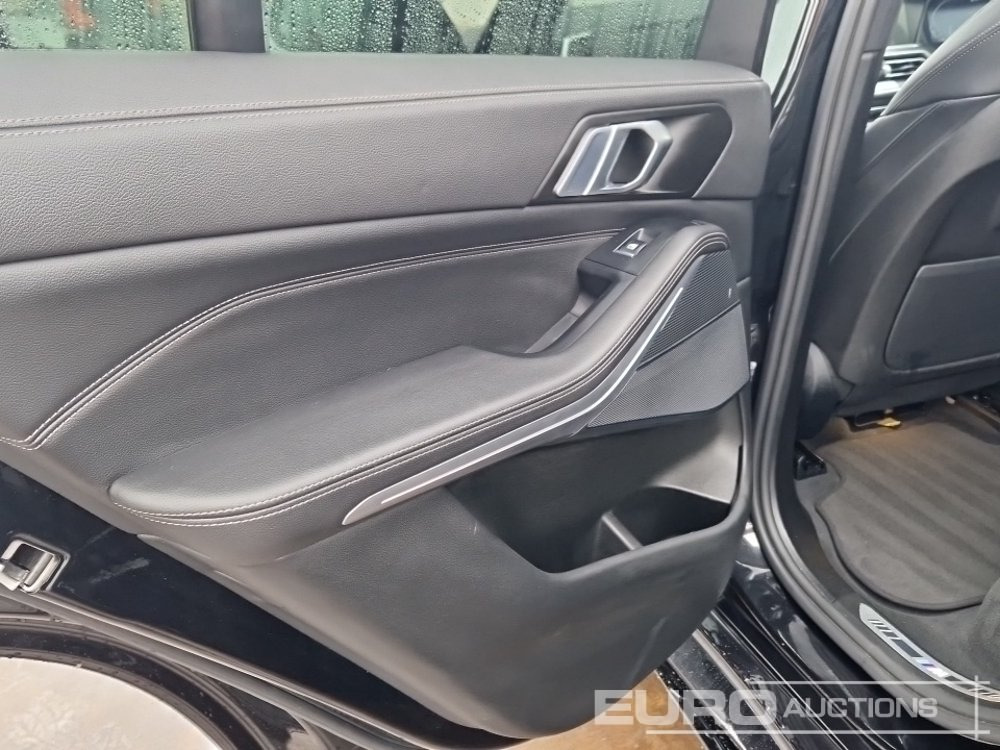 SUV 2022 BMW X5 45E M-Sport: foto 16