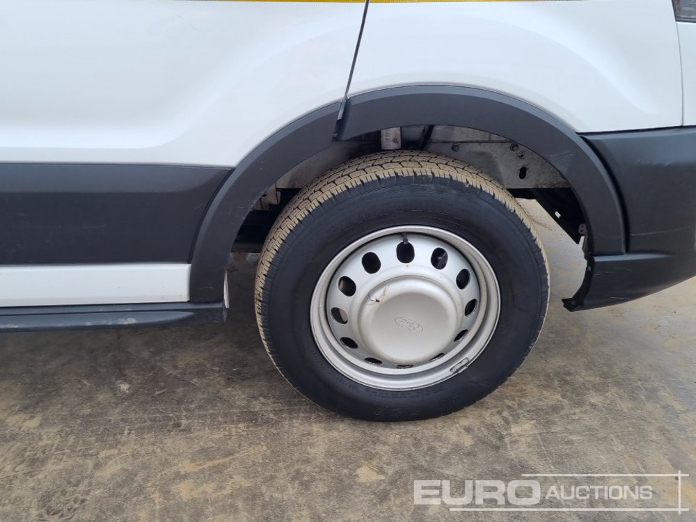 Carrinha de caixa aberta 2022 Ford Transit 350: foto 12
