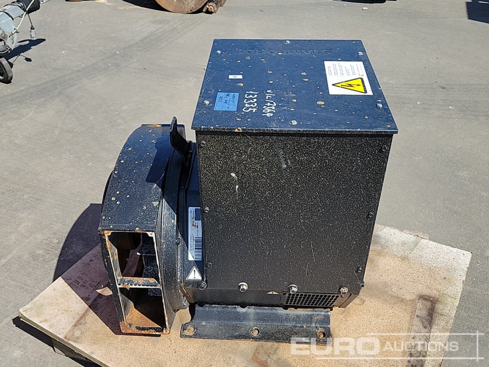 2022 Stamford 120kVA Alternator - Gerador elétrico: foto 2 2022 Stamford 120kVA Alternator - Gerador elétrico: foto 2