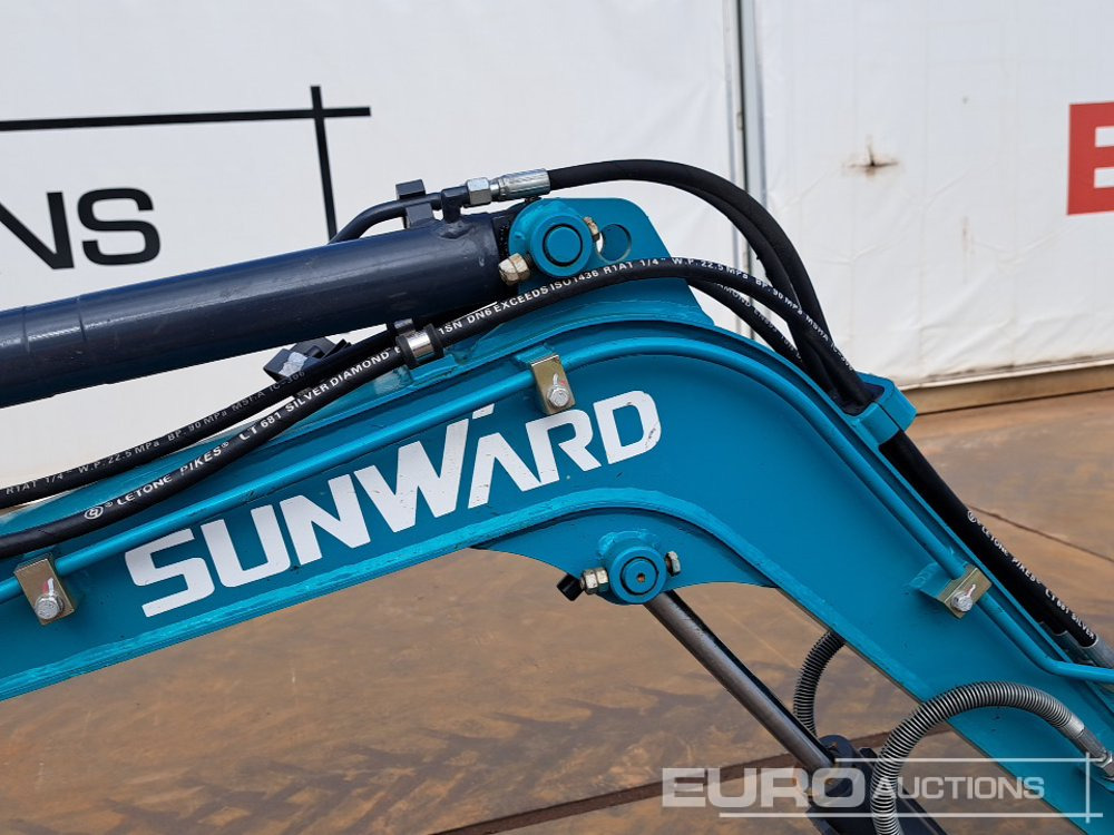 Mini escavadeira 2023 Sunward SWE08B: foto 13