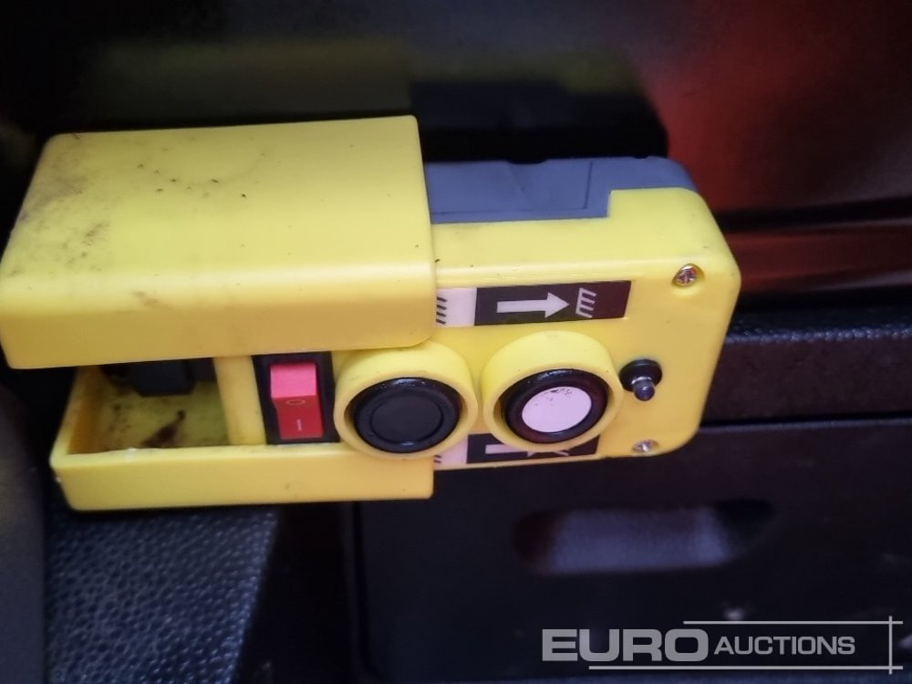 2024 Ford Transit - Carrinha basculante: foto 1 2024 Ford Transit - Carrinha basculante: foto 1